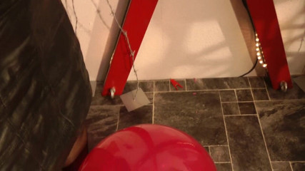 Anna Devot: Annadevot - bright red balloon