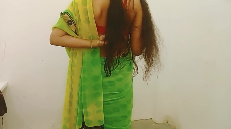 Ankurpriya000: 그녀의 Devar 앞에서 옷을 갈아입는 Priya Bhabhi