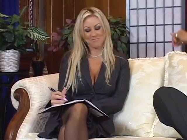 Vintage X: Stepmom need huge cock!!