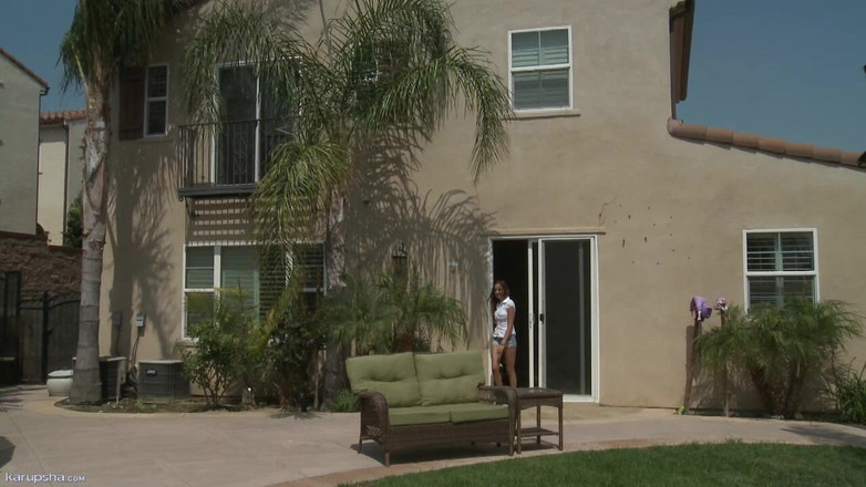 Karups: Victoria Rae Black