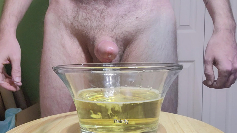 Reindy: Sperma mea în pișat