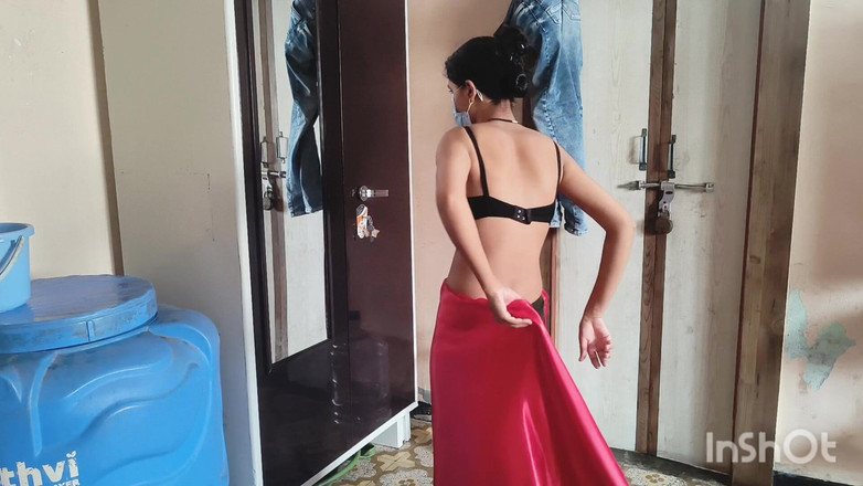 Desishycouple: Indiana trocando de roupa na frente de Cunhado