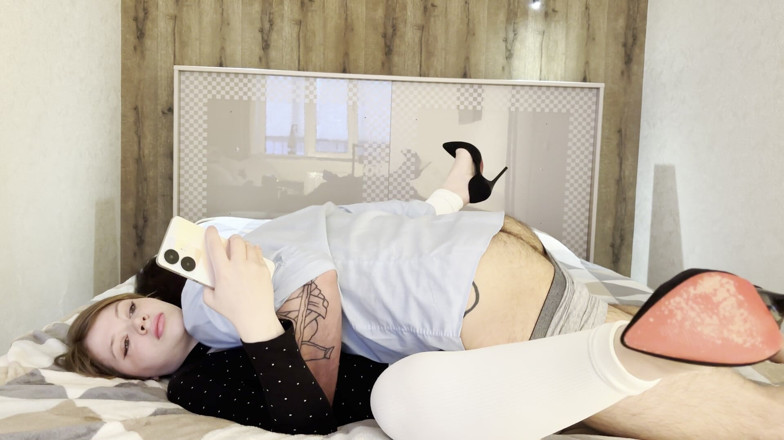 Spacenintenda: Young Step-mom in Yoga Pants: Ignoring Step-son Dry Hump Pt. 3