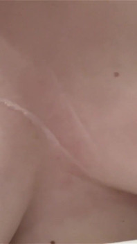 Solo un video di me che lavano le mie tette naturali a 36c
