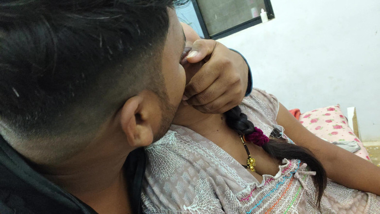 Premi pooja: Indian Desi Stepsister and Stepbrother Slowly Slowly Kissing Hot and...