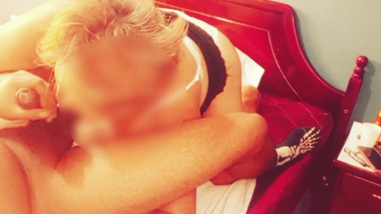 Milfta boohot: Che delizia succhiami il cazzo nonna