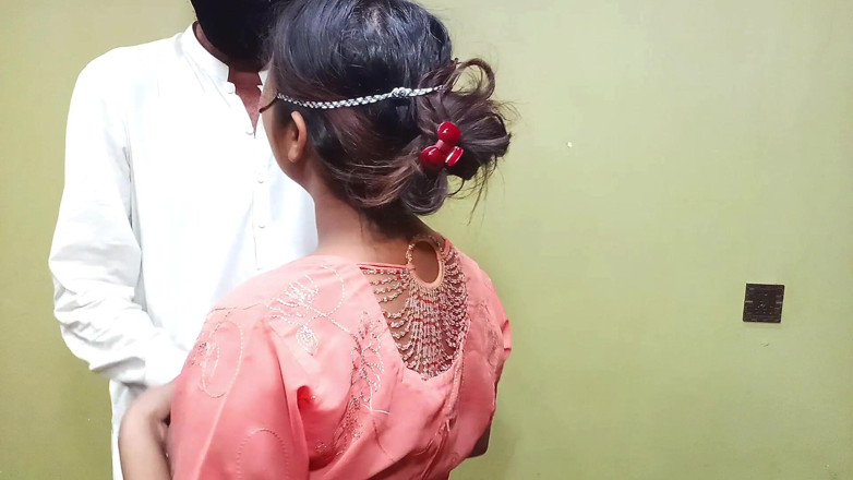 MehwishButt: Bhabhi desi India dikongkek taylor gaya doggy berdiri