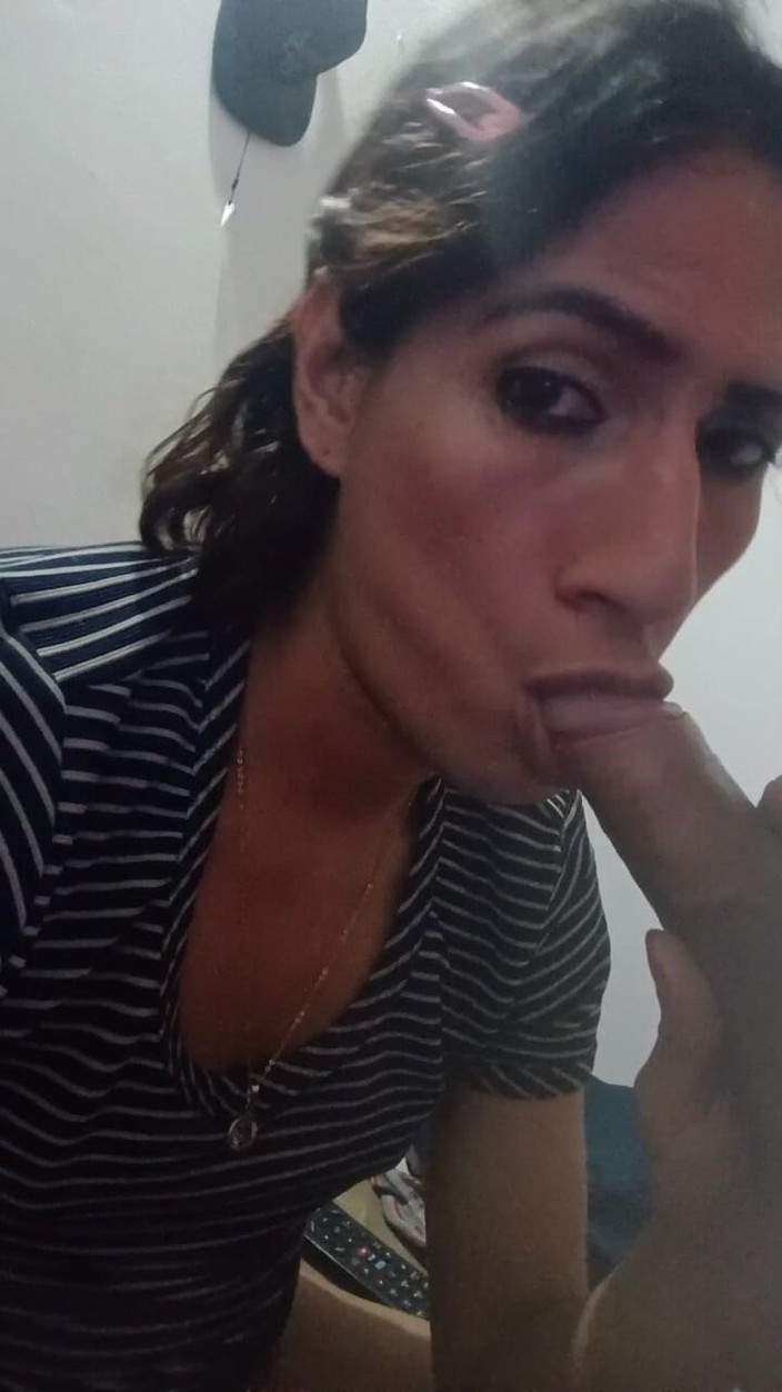 Femboy from Colombia: Прием этого хорошего теплого молока
