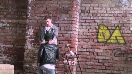 UK Hot Jocks: Ke dalam kegelapan