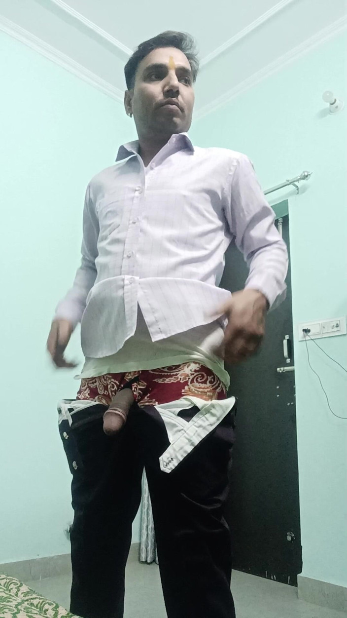 Rajasthani-old-lover: Indian desi man enjoys masturbation 