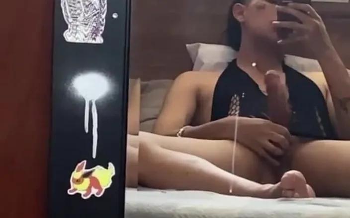 Flumenar: Masturbating While I Watch My Own Videos