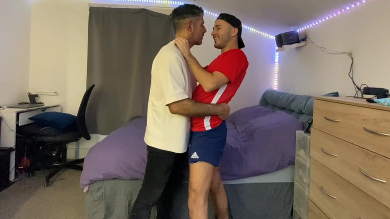 Devilbert: Tati și fiul vitreg se distrează