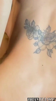 Sexy kolumbijská Latina Silvana Lee volá na striptérskou službu a on ji dostane do žhavé show - Brian Evansx