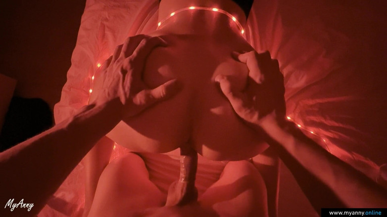 MyAnny: Geficktes Tinder-hottie nach der weihnachtsfeier! POV
