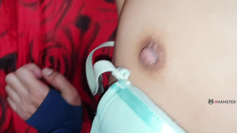HunnyBunny: Mi sexy esposa siempre me hace feliz con su apretado...