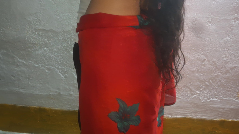 Busty Banuu: 豊満な胸 欲求不満の義理の姉がセックス