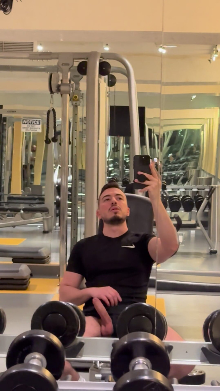 Lucas MBoy: Gym Public Jerk off and Training