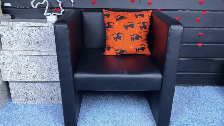 Eva Deva: Я відвідала лікаря, який мене роздягнув