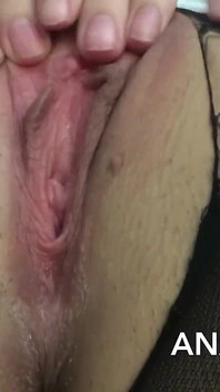 Slutty Teen Play Fortnite and Fuck His Wet Pussy Gamepad:)