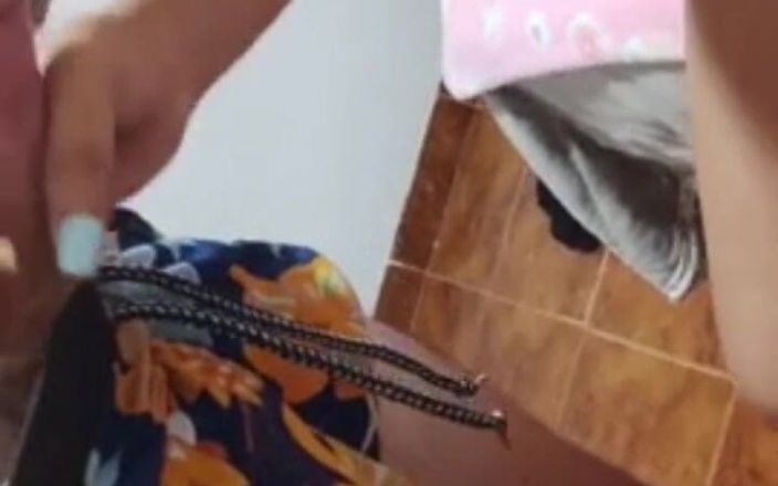 Hotfuck20: Mengambil keuntungan penuh dari saudara tiri