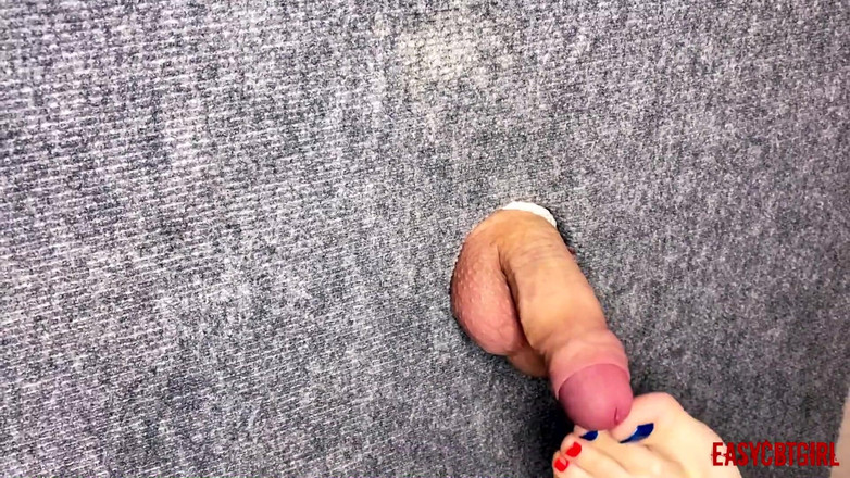 AnnyCandyPainboy: Ho fatto una foto da vicino di gloryhole - sculacciando i...