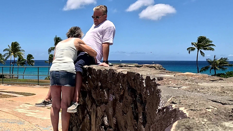 FromThisNight: Ho appena incontrato questo visitatore alle Hawaii - e qui siamo,...