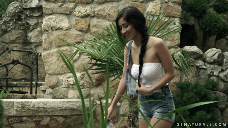 21 Naturals: 21Naturals - pasangan hot lagi asik ngentot dengan sensual