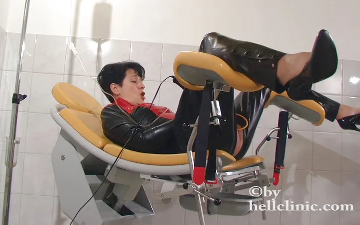 Rubber & Clinic Studio - 1ATOYS: Bladder enema with catheter in rubber