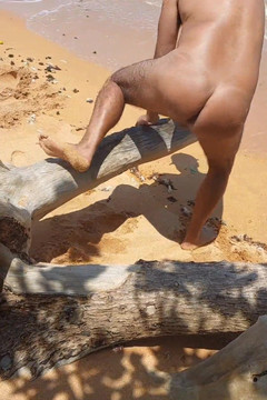 Ladysilvas: Ladysilva si pelacur hot di pantai