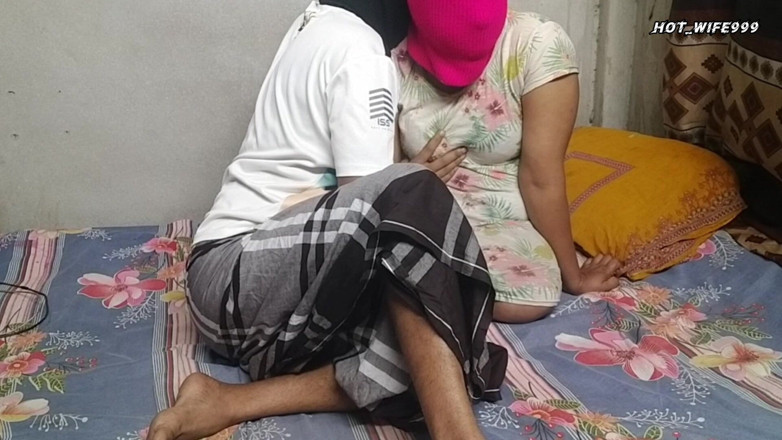 Hot_wife999: Romance indio del pueblo con debar todas las noches