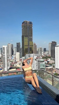 บิกินี่เย้ายวน ร่องนม เท้า โชว์นม