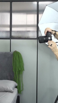 Azgın eşcinsel fotoğrafçı müşterisine büyük yarağı prezervatifsiz veriyor