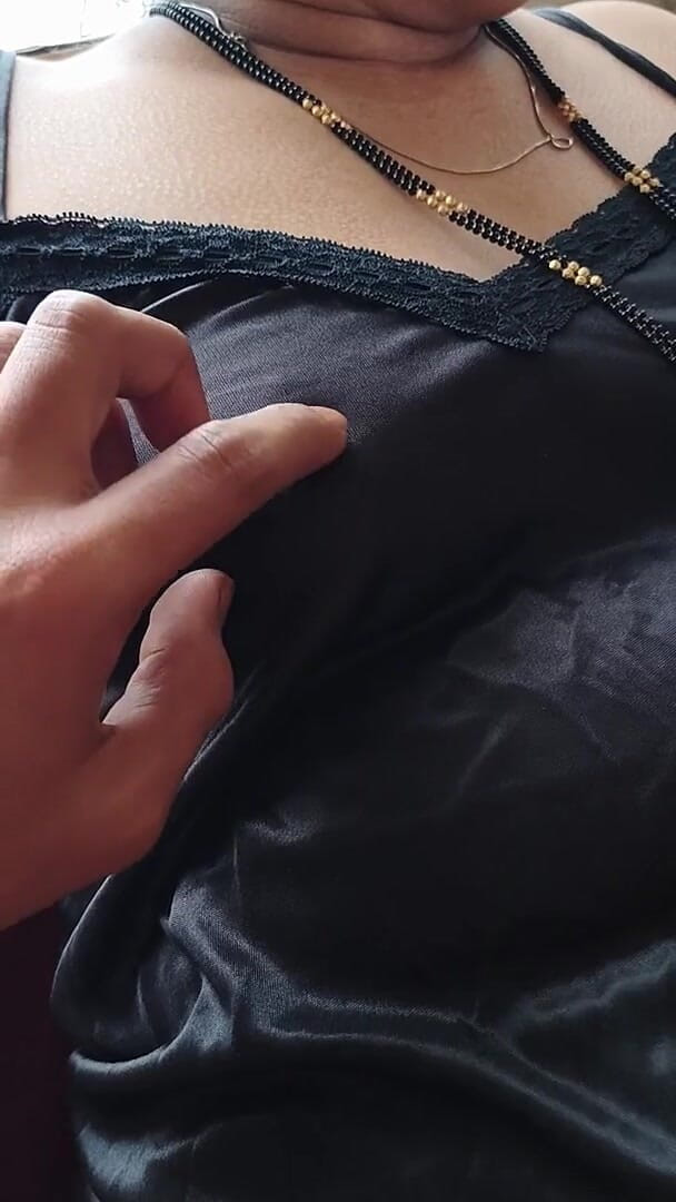 Naughtyroyalpair: Țâțele perfecte ale surorii mele vitrege de 18 ani