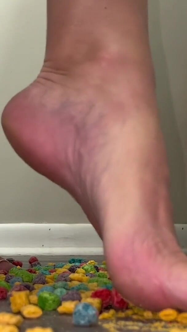 footivities: Captain Crunch Cereal Crush by Ivys Feet