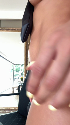 Abella olsen1: Asistentka masturbuje v kanceláři svého šéfa