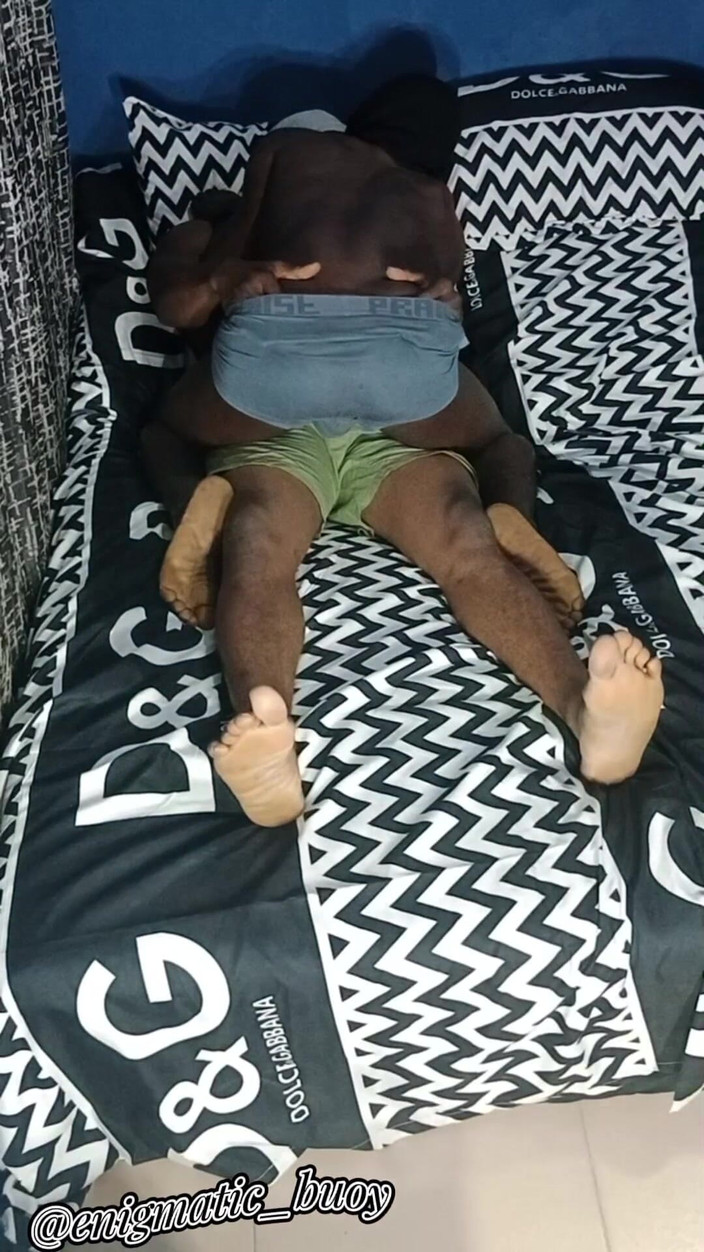 Enigmatic Buoy: Làm thế nào tôi bắt gặp anh kế của tôi đang...