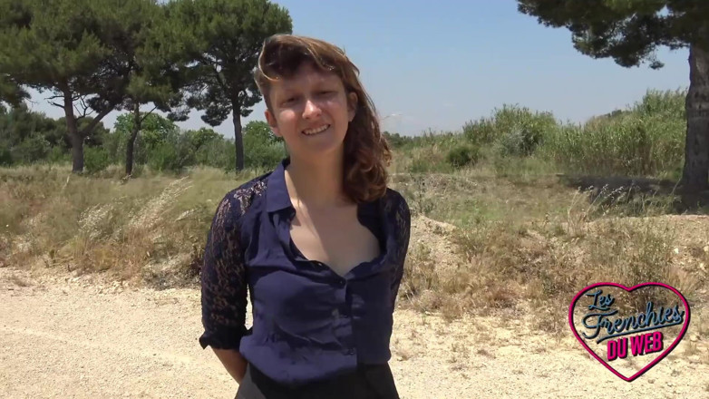 The Frenchies of the web: Melany, cewek mesum yang lagi asik dientot sama dua pria
