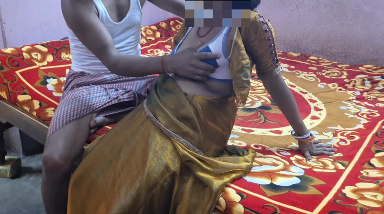 Sumaj: Indian Big Boobs Bhabhi