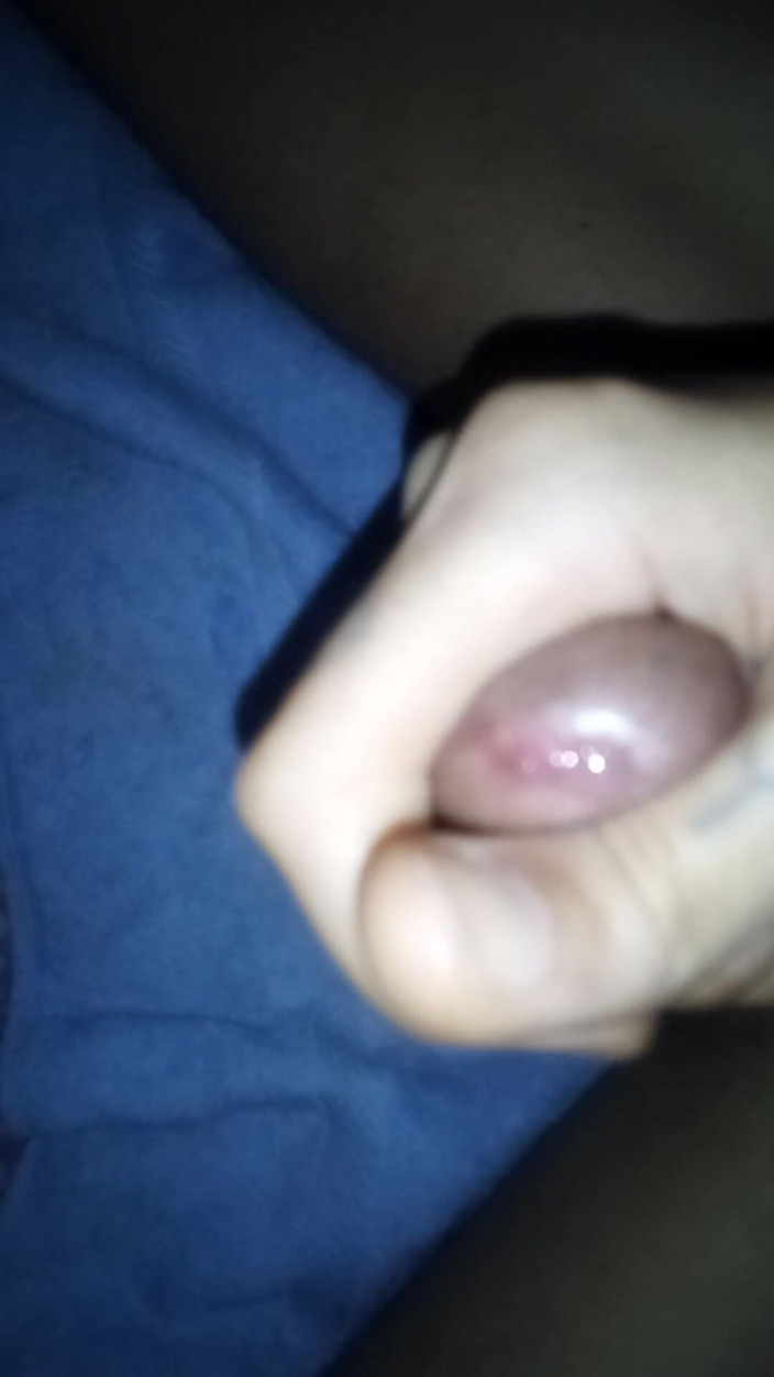 KingSpade: Geile man trekt keiharde lul af