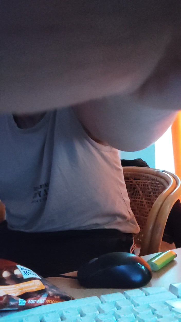 SmokedAlloy2: Dirtyjunkbro, Wixt Mit Dreckigen Socken Und Spendet Viel Precum