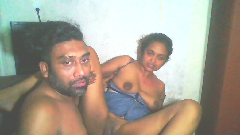 Tina Baby: Ibu tiri asli Sri Lanka di kamarku malam-malam