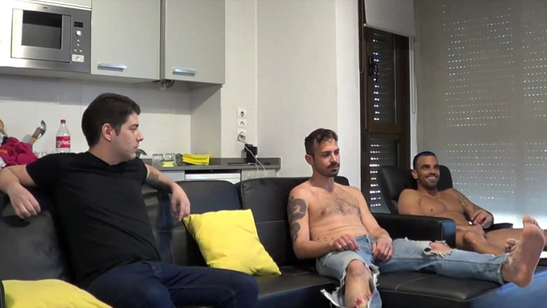 Gaybareback: Webcam porn shoot gang-band with Damien Crosse