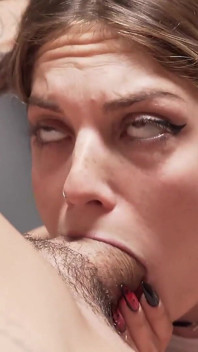 My Husband Calls the Pizza Guy and I End up Sucking His Big, Hard Cock.