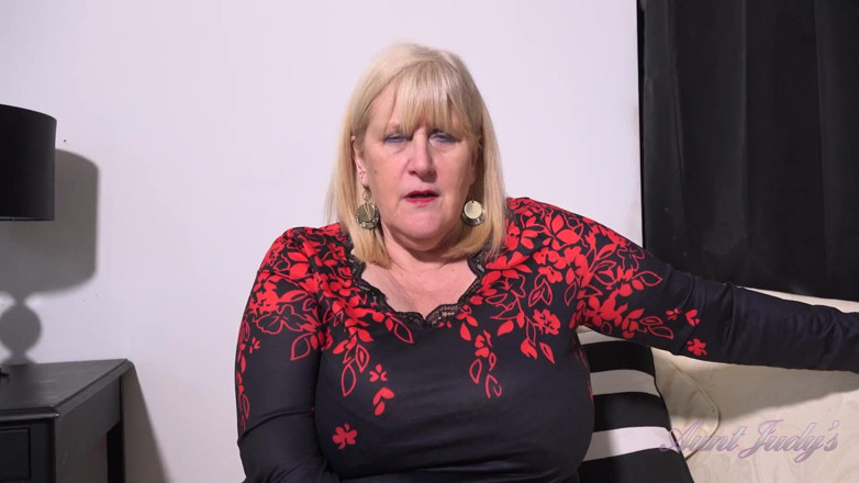 Aunt Judy's: Auntjudys - Busty Mature BBW Catherine Can Needs a Gardener for...