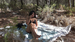 Stepmom Susan: Memek berbuluku dientot sama orang asing di hutan sama orang...