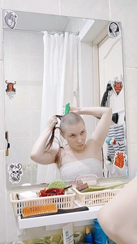 Golię łysą głowę