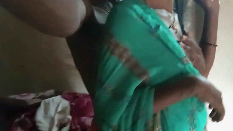 Premi pooja: Indiancă sexy desi bhabhi și tânăr băiat rapid, futai în timp rapid,...