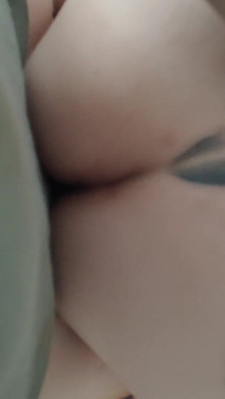 AmateurSex95: 벌리고 다리를 벌리고 후배위 스타일로