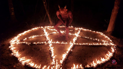 Arthur Eden aka Webcam God: Ring of fire - The ritual (4K)