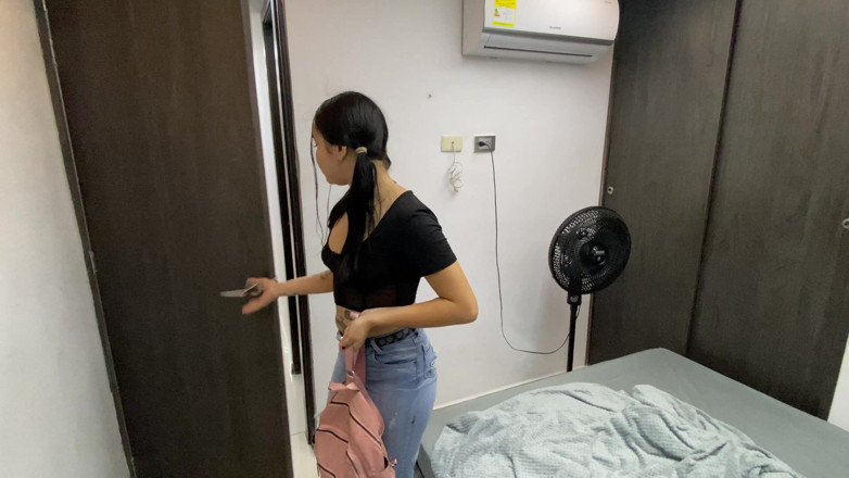 Jhon and Sara: I Catch My Little Stepsister Changing in My Room and...